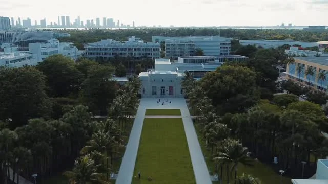 Good morning Miami… who’s ready for more? 🌞